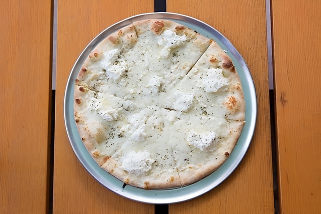16" Big Cheesy (V).